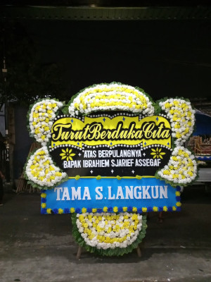 Papan Bunga Duka di Tanjung Burung