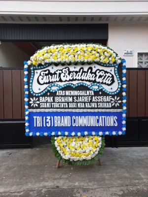 Papan Bunga Duka di Tanjung Burung